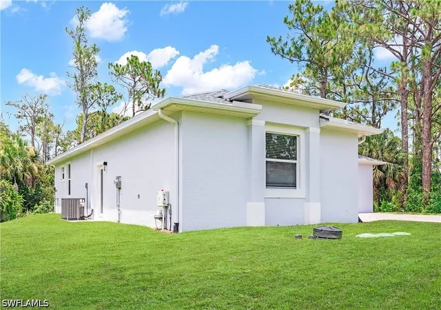 3rd image of 578 Woodview Dr, Lehigh Acres, FL 33972 | MLS# 226028299