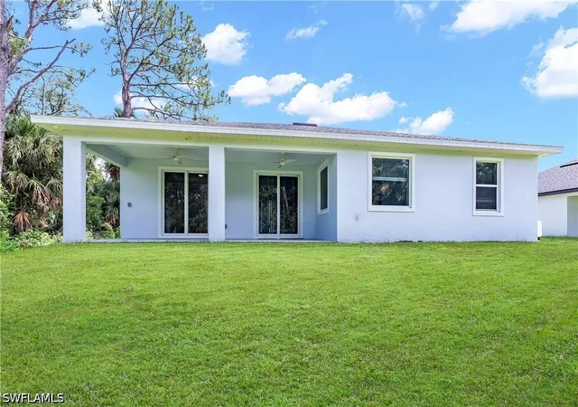 5th image of 578 Woodview Dr, Lehigh Acres, FL 33972 | MLS# 226028299