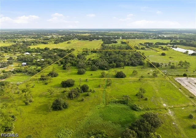 5th image of 3291 Fort Denaud Rd, Labelle, FL 33935 | MLS# 2026033033