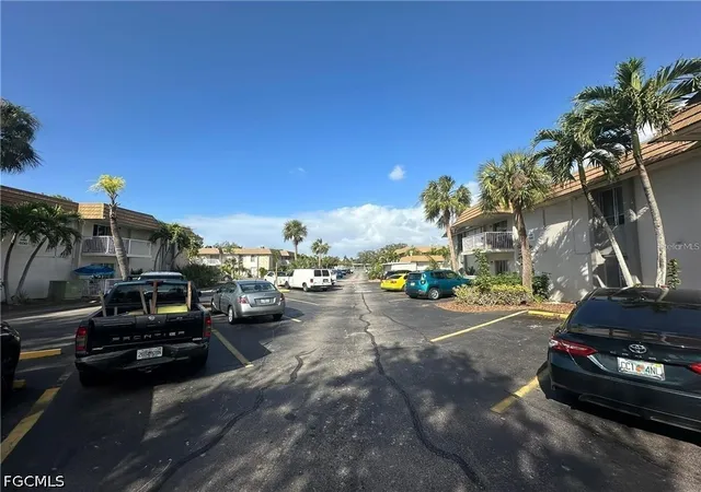 5th image of 1830 Maravilla Ave #416, Fort Myers, FL 33901 | MLS# 2026033051