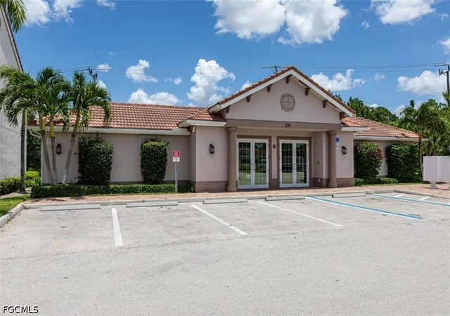 22nd image of 7139 Greenwood Park Cir #11, Fort Myers, FL 33967 | MLS# 2026033072
