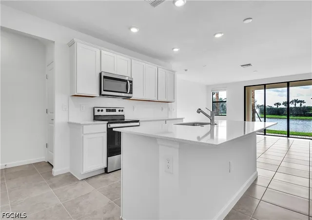 4th image of 1424 Weeping Willow Ct, Cape Coral, FL 33909 | MLS# 2026033147