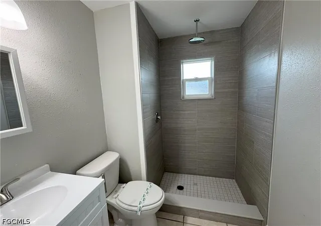 3rd image of 4402-4404 Santa Barbara Blvd, Cape Coral, FL 33914 | MLS# 2026033156