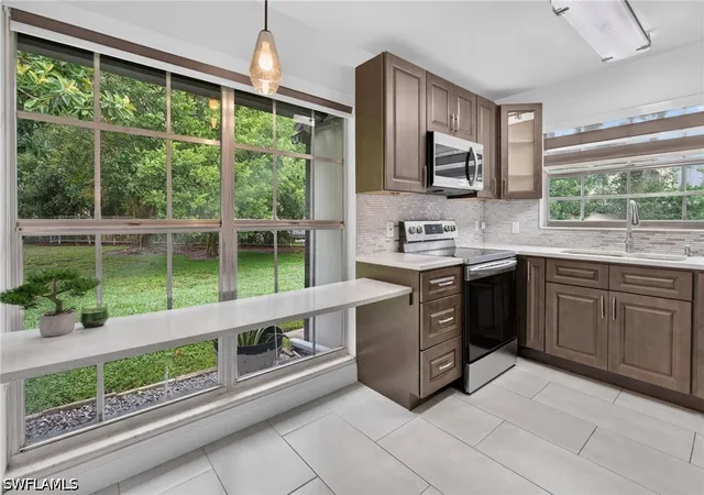 3rd image of 10452 Lakeport Ct, Lehigh Acres, FL 33936 | MLS# 226028143