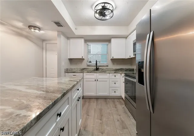 Listing Photo 4 - Condo for sale in building located at 28230 Pine Hvn Wy, Bonita Springs, FL 34135 - Unit #66