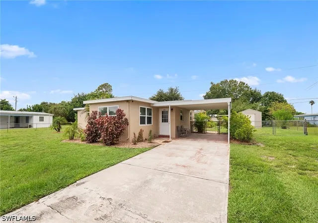 Photo 1 of Single family home for sale at 17 Alabama Rd S, Lehigh Acres, FL 33936 | MLS# 226028242 | Listing updated on 2026-08-06