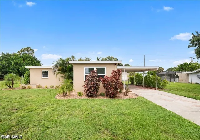 Photo 3 of Single family home for sale at 17 Alabama Rd S, Lehigh Acres, FL 33936 | MLS# 226028242 | Listing updated on 2026-08-06