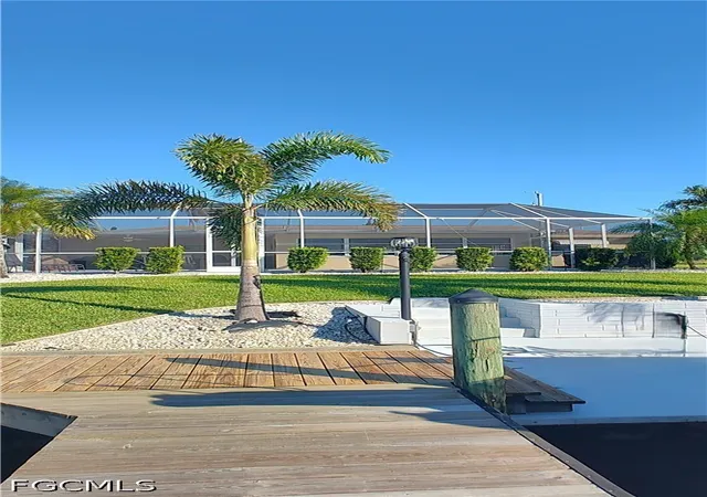 Photo 4 of Sale Pending at 3010 SE 18th Place, Cape Coral, FL 33904 | MLS# 2026033422 | Listing updated on 2026-09-01