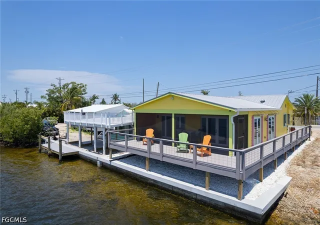 Photo 3 of Single family home for sale at 4819 Pine Is Rd Nw, Matlacha, FL 33993 | MLS# 2026033426 | Listing updated on 2026-08-07