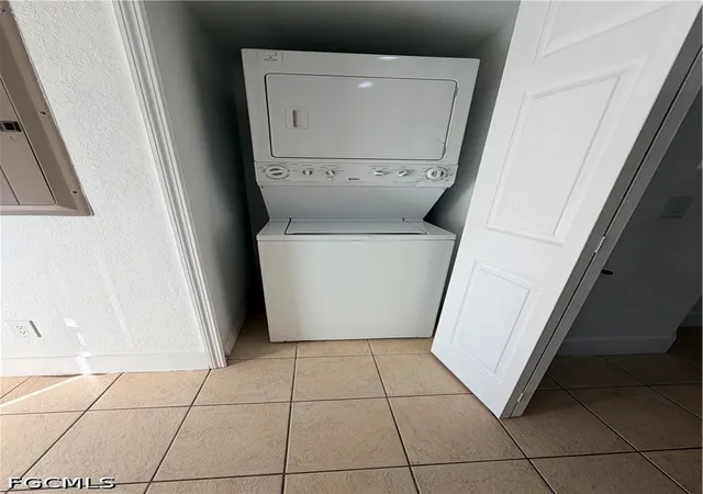 Listing Photo 5 - Condo for sale in building located at 1412-1414 W 12th St, Lehigh Acres, FL 33972