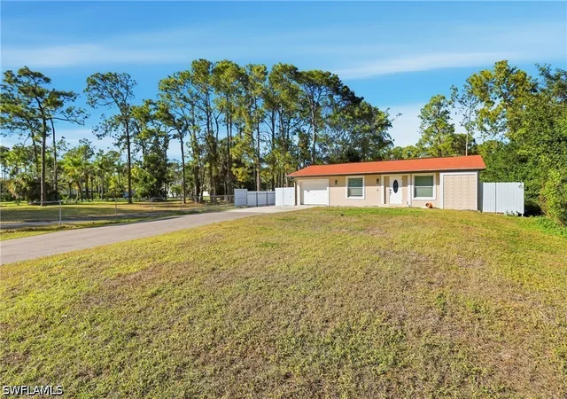 Photo 2 of Single family home for sale at 6005 Star Grass Ln, Naples, FL 34116 | MLS# 226028677 | Listing updated on 2026-08-07