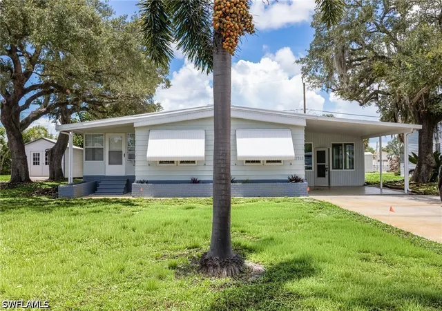 Photo 1 of Manufactured home for sale at 27380 Valois Dr, Bonita Springs, FL 34135 | MLS# 226028686 | Listing updated on 2026-08-07