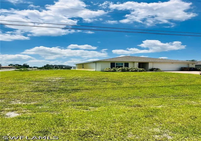 2nd image of 3903 16th Street Sw, Lehigh Acres, FL 33976 | MLS# 226019005