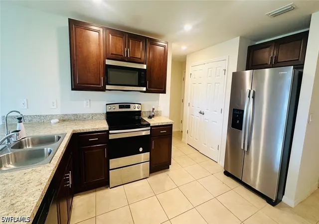 4th image of 3903 16th Street SW, Lehigh Acres, FL 33976 | MLS# 226019005