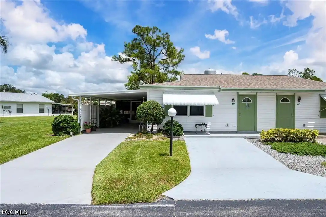 Photo 1 of Townhouse for sale at 39 Desert Candle Cir, Lehigh Acres, FL 33936 | MLS# 2026033687 | Listing updated on 2026-10-26