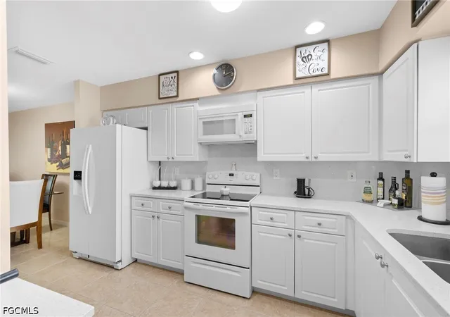 Photo 3 of Condo for sale at 904 Se 13th Street #201, Cape Coral, FL 33990 | MLS# 2026033735 | Listing updated on 2026-08-09