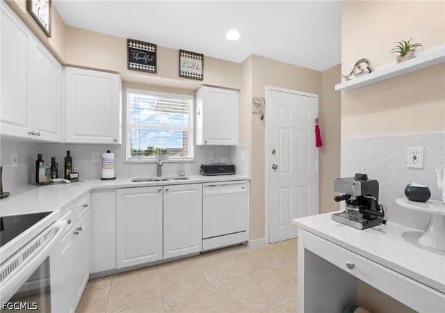 Photo 3 of Condo for sale at 904 SE 13th Street #201, Cape Coral, FL 33990 | MLS# 2026033735 | Listing updated on 2026-08-09