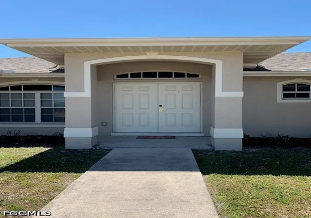 Photo 2 of Single family home for sale at 420 Ne 15th Terrace, Cape Coral, FL 33909 | MLS# 2026033858 | Listing updated on 2026-09-01