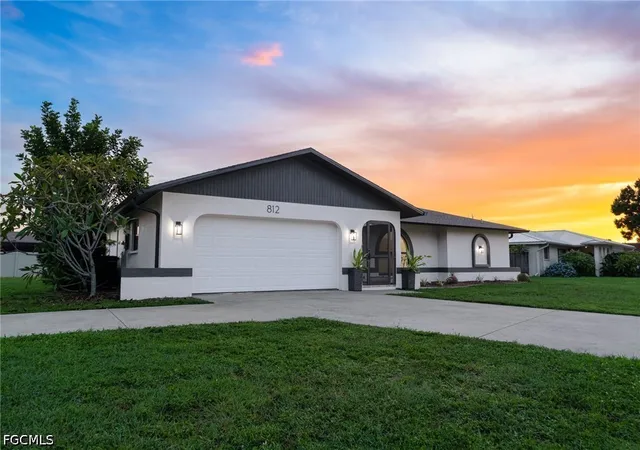 Photo 1 of Single family home for sale at 812 Se 34th Street, Cape Coral, FL 33904 | MLS# 2026033930 | Listing updated on 2026-10-06