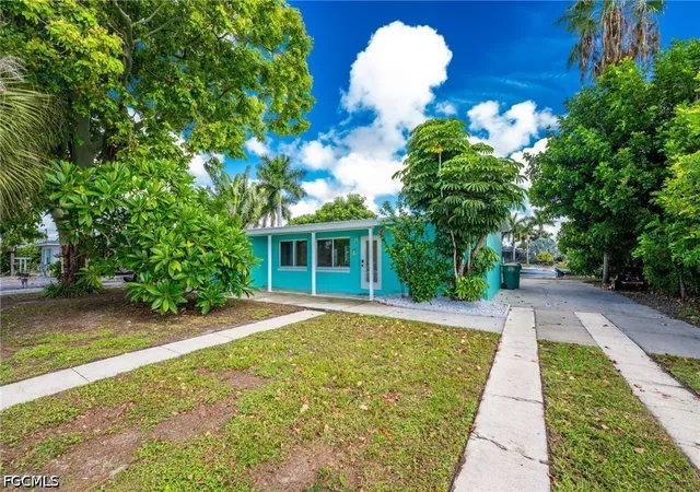 Photo 2 of Single family home for sale at 433 Notson Ter, Port Charlotte, FL 33952 | MLS# 2026034027 | Listing updated on 2026-08-11