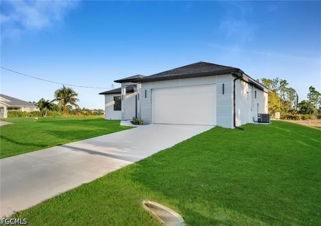 Photo 3 of Single family home for sale at 2106 W 18th Street, Lehigh Acres, FL 33972 | MLS# 2026034083 | Listing updated on 2026-10-06