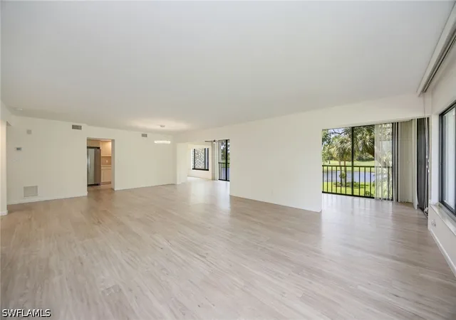 Photo 3 of Condo for sale at 425 Wildwood Ln, Naples, FL 34105 | MLS# 226028911 | Listing updated on 2026-08-12