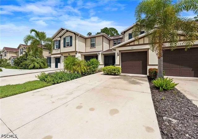 Photo 2 of Townhouse for sale at 15070 Caspian Tern Ct #103, North Fort Myers, FL 33917 | MLS# 2026034106 | Listing updated on 2026-09-28