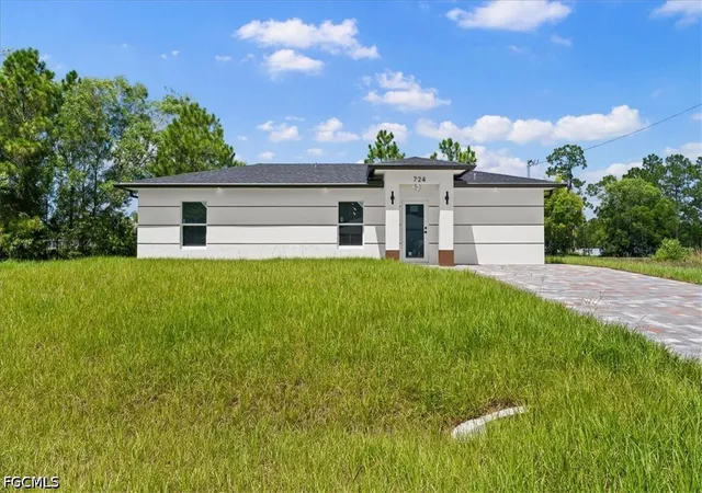 Photo 2 of Single family home for sale at 944 Candlelight Dr, Lehigh Acres, FL 33974 | MLS# 2026034174 | Listing updated on 2026-08-12