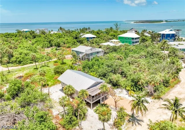 Photo 3 of Single family home for sale at 140 Mourning Dove Dr, Captiva, FL 33924 | MLS# 2026034184 | Listing updated on 2026-08-12