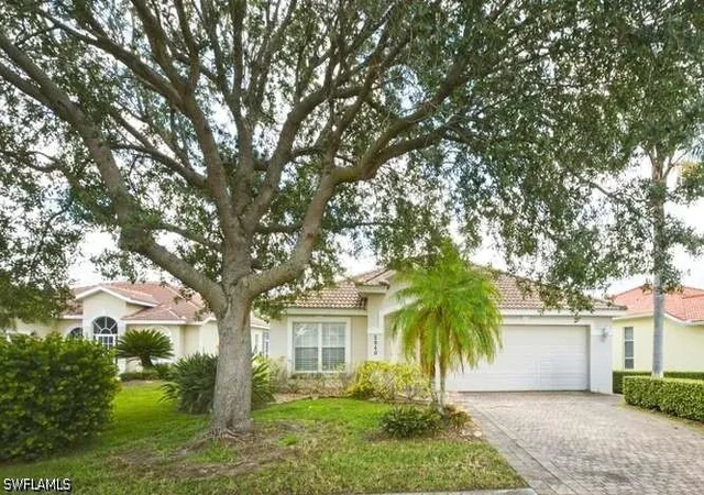 Photo 3 of Sale Pending at 2940 Orange Grv Trl, Naples, FL 34120 | MLS# 226029223 | Listing updated on 2026-08-31