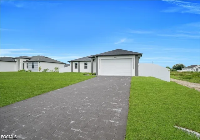 Photo 3 of Single family home for sale at 435 Petite Ave, Lehigh Acres, FL 33974 | MLS# 2026034567 | Listing updated on 2026-09-30