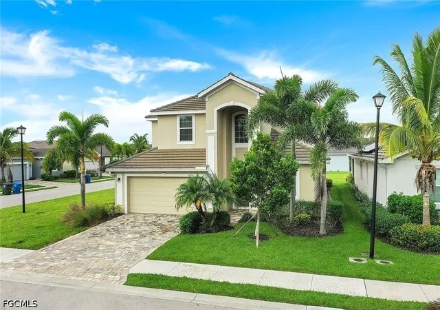 Photo 3 of Single family home for sale at 4234 Bluegrass Dr, Fort Myers, FL 33916 | MLS# 2026034915 | Listing updated on 2026-10-08