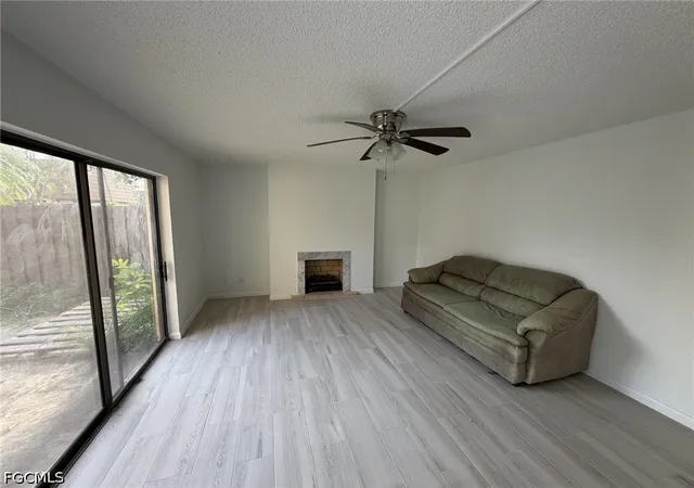 Photo 2 of Sale Pending at 1635 Park Meadows Dr #3, Fort Myers, FL 33907 | MLS# 2026034918 | Listing updated on 2026-09-01