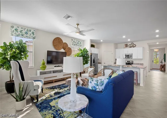 4th image of 3103 E Windsor Dr, Alva, FL 33920 | MLS# 226029194
