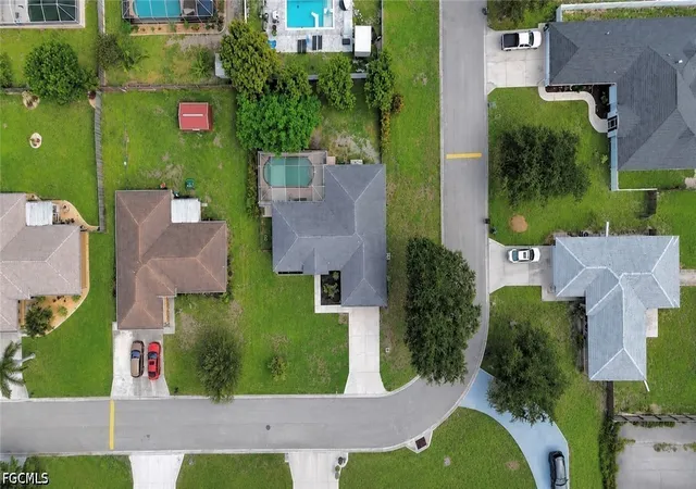 Photo 32 of Single family home for sale at 15664 Spring Line Ln, Fort Myers, FL 33905 | MLS# 2026035138 | Listing updated on 2026-09-23