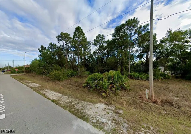 Photo 2 of Sale Pending at 3403 24th Street Sw, Lehigh Acres, FL 33976 | MLS# 2026035469 | Listing updated on 2026-08-31