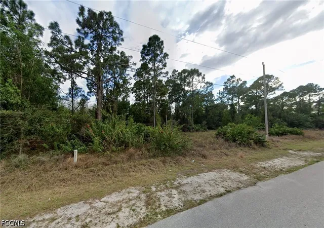 Photo 3 of Sale Pending at 3403 24th Street Sw, Lehigh Acres, FL 33976 | MLS# 2026035469 | Listing updated on 2026-08-31