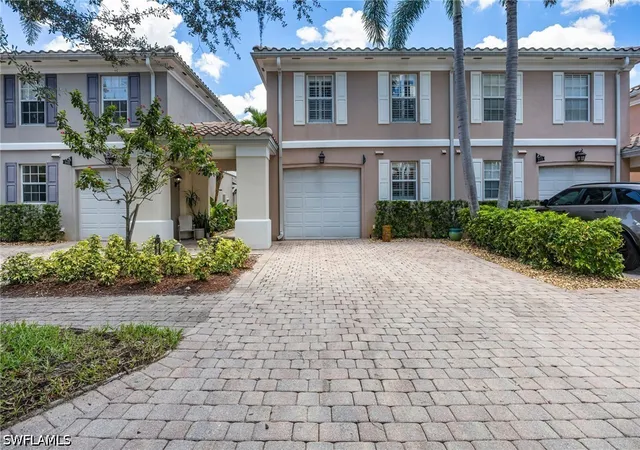 Photo 2 of Sale Pending at 5429 Cove Cir #109, Naples, FL 34119 | MLS# 226020636 | Listing updated on 2026-08-31