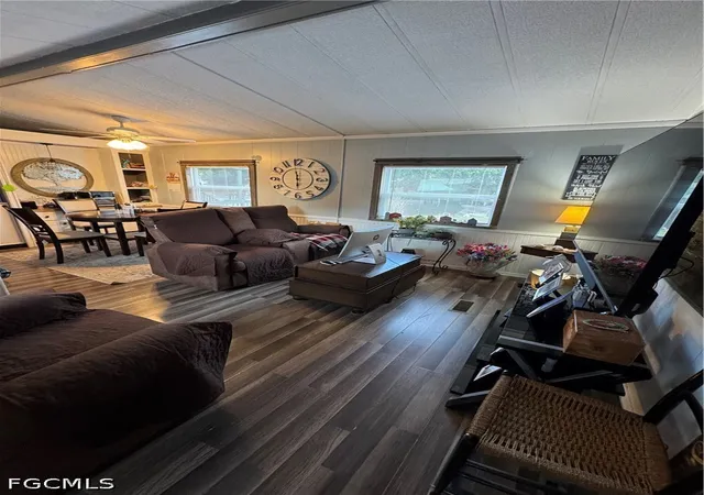 Photo 3 of Sale Pending at 1111 10th St, Okeechobee, FL 34974 | MLS# 2026035791 | Listing updated on 2026-09-01