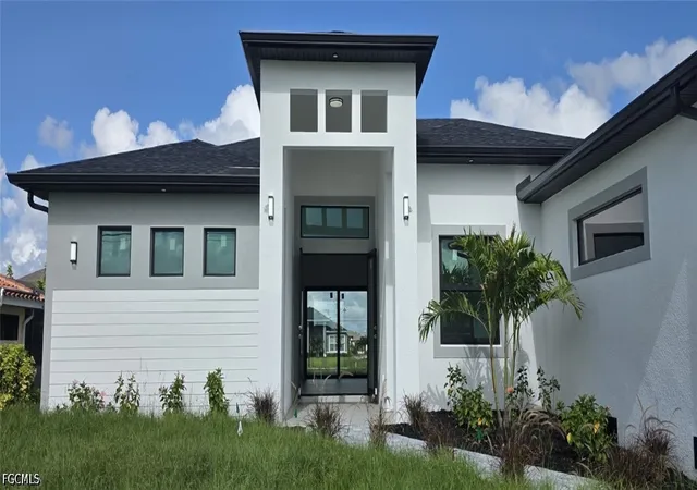 Photo 3 of Single family home for sale at 1032 Nw 33rd Pl, Cape Coral, FL 33993 | MLS# 2026035800 | Listing updated on 2026-10-07