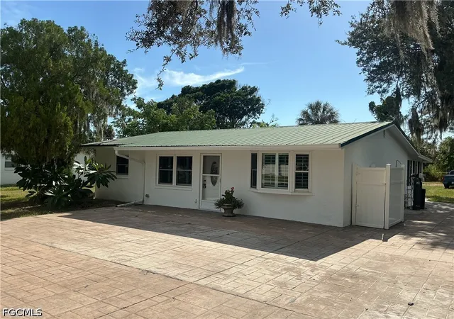 Photo 1 of Single family home for sale at 20710 Sandy Ln, Estero, FL 33928 | MLS# 2026035812 | Listing updated on 2026-09-01