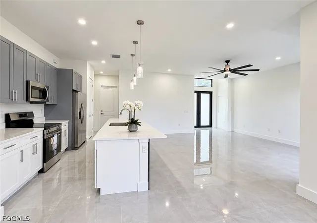 Photo 3 of Single family home for sale at 2510 20Th St Sw, Lehigh Acres, FL 33976 | MLS# 2026035818 | Listing updated on 2026-09-30