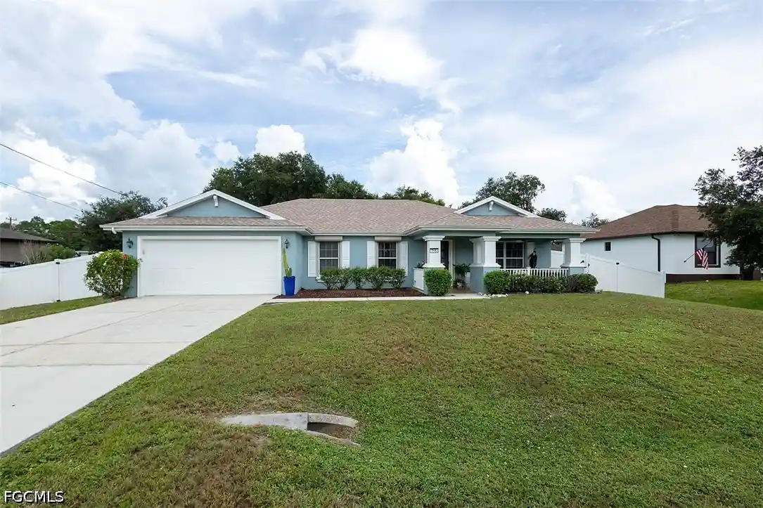 Photo 1 of Single family home for sale at 715 Zendor Ave, Fort Myers, FL 33913 | MLS# 2026035855 | Listing updated on 2026-10-25