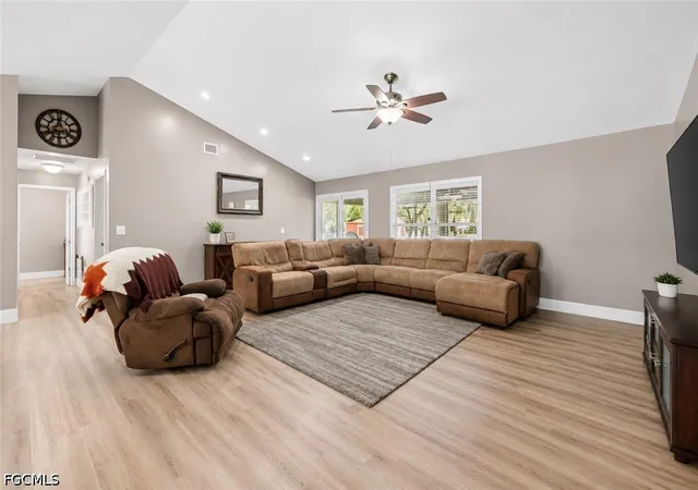 Photo 4 of Single family home for sale at 311 S Oak St, Labelle, FL 33935 | MLS# 2026036456 | Listing updated on 2026-08-31