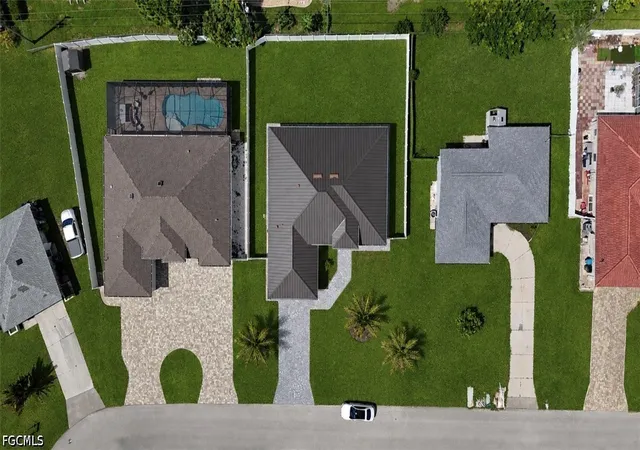 Photo 2 of Single family home for sale at 427 Sw 21st Ter, Cape Coral, FL 33991 | MLS# 2026036476 | Listing updated on 2026-08-28