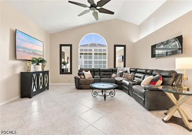 4th image of 415 Se 13Th Ave, Cape Coral, FL 33990 | MLS# 2026036480