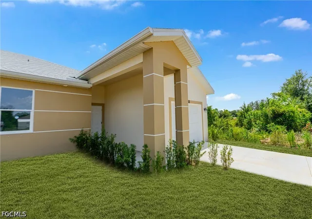 Photo 3 of Multi family home for sale at 352 Pullman St, Lehigh Acres, FL 33974 | MLS# 2026036540 | Listing updated on 2026-08-28