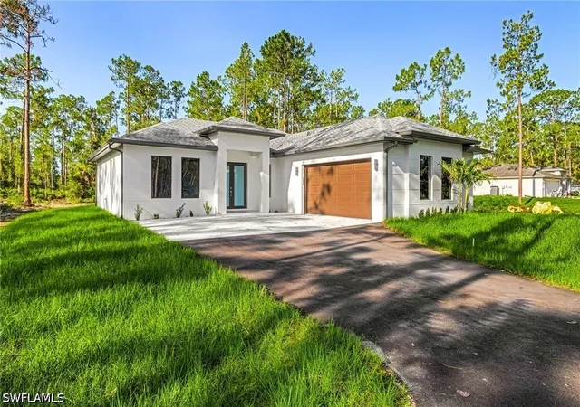 Photo 2 of Single family home for sale at 876 Desoto Ave S, Naples, FL 34117 | MLS# 226030976 | Listing updated on 2026-09-01