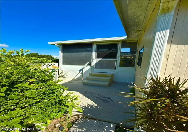 Photo 2 of Manufactured home for sale at 115 Calais Ct, Naples, FL 34112 | MLS# 226030919 | Listing updated on 2026-08-28