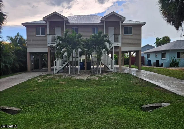 Multi family home for sale at 17284/286 Whitewater Ct #286, Fort Myers Beach, FL 33931 | MLS# 226031303